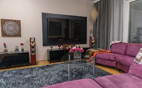 Luxury Apartment With Sauna, Grill And Garage